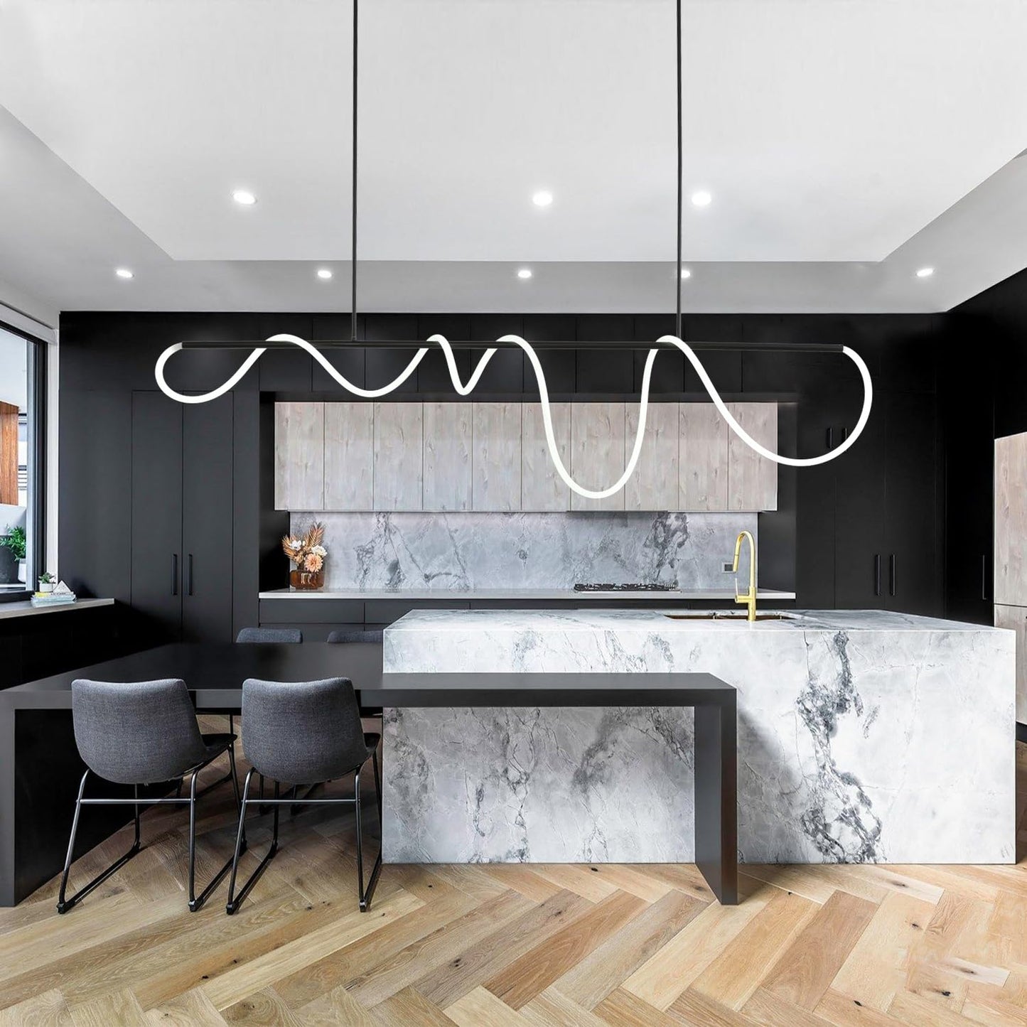 Modern LED pendant light, black design, adjustable height, 3-color lighting for dining or kitchen.